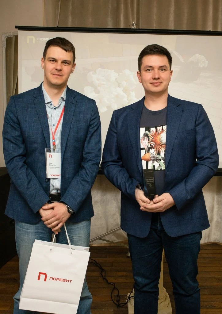 0173-min.jpg 0173-min.jpg