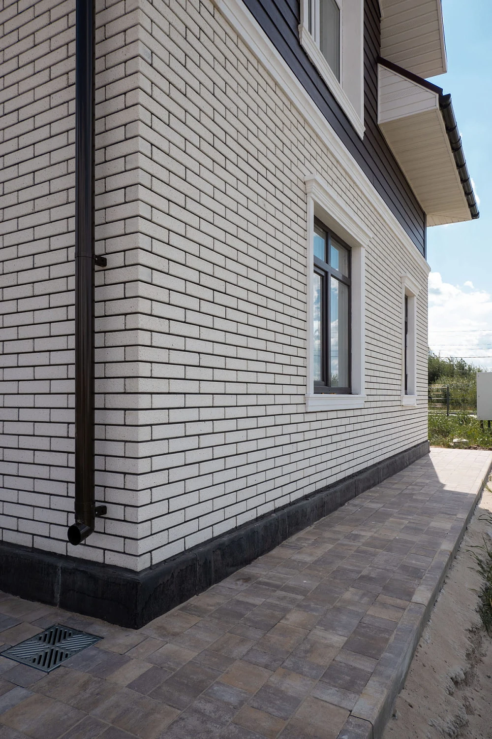 Благоустройство территории центра "Свой дом"