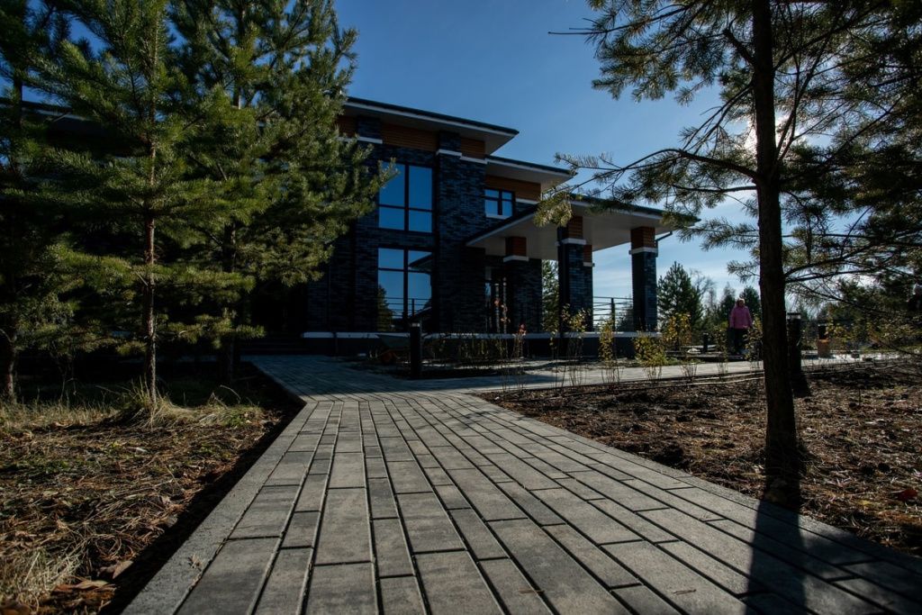 JW2SrMgt8aY-min.jpg JW2SrMgt8aY-min.jpg