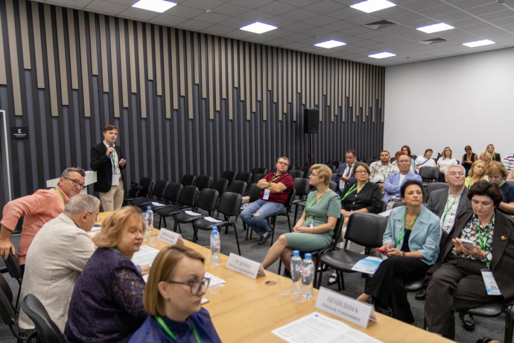 IMG_0822-146-min.jpg IMG_0822-146-min.jpg