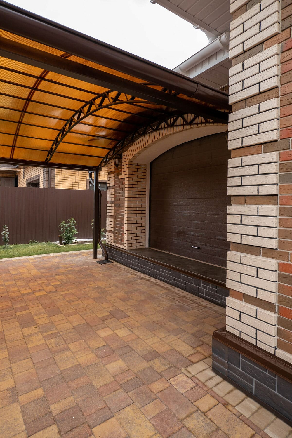 Брусчатка Старый город Осень в частном доме Брусчатка Старый город Осень в частном доме