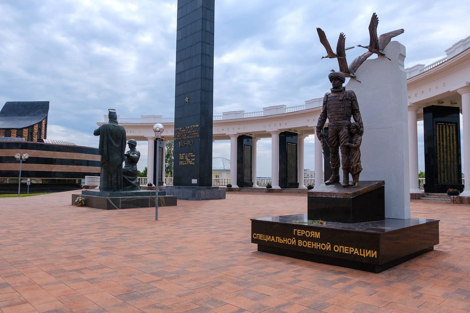 Площадь Победы в Саранске (Республика Мордовия)