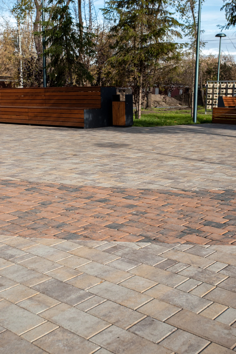 Сквер Радужный в Тюмени